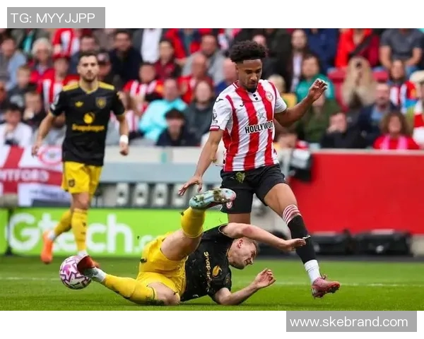 德里赫特因伤无缘下场比赛，球队防守岌岌可危