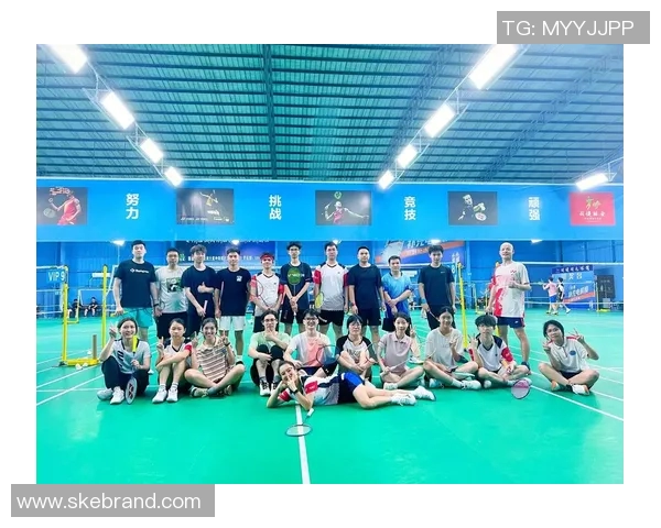 成都羽毛球队与上海羽毛球队赛后复盘分析意识碰撞与战术对决 成都羽毛球队与上海羽毛球队赛后复盘分析意识碰撞与战术对决